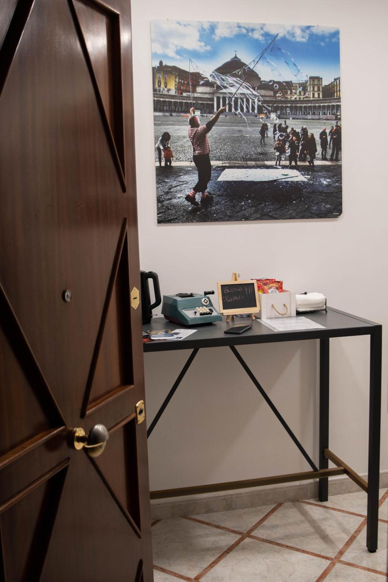 Buona Napoli Apartment Bagian luar foto