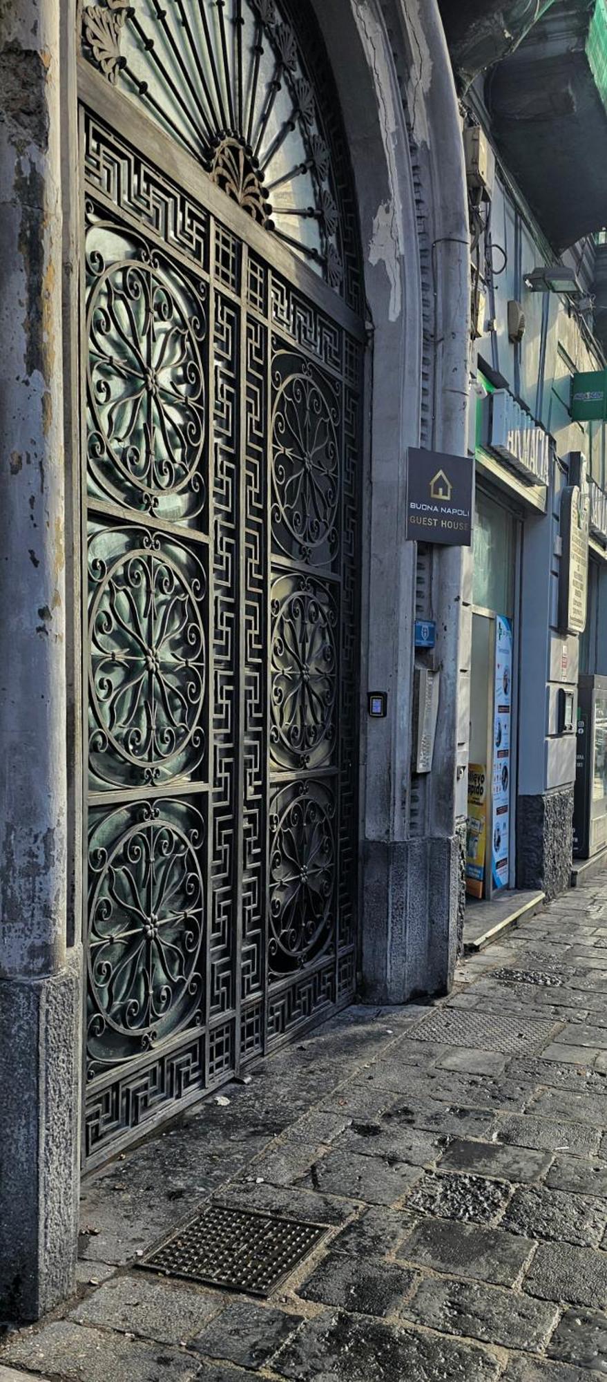Buona Napoli Apartment Bagian luar foto